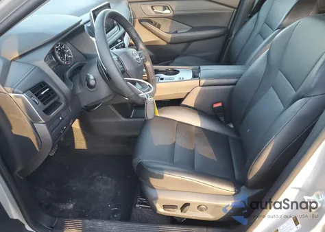 2025 Nissan Rogue Sv z USA, uszkodzony, nr VIN 5N1BT3BA4SC767936